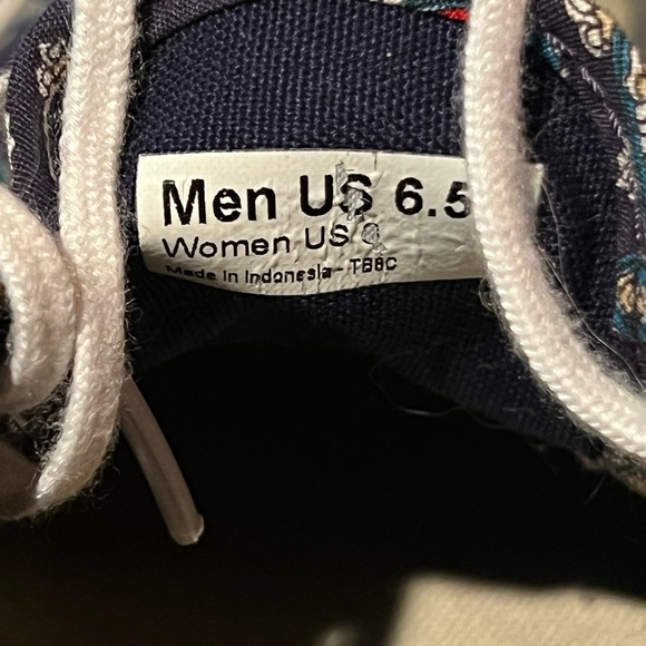 Vans - Picture 5 of 5